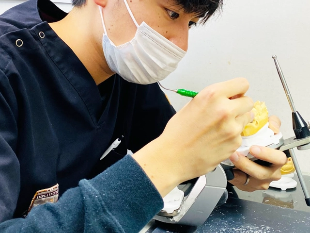 歯科技工士